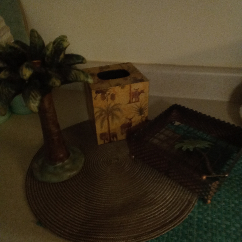 perfection PALM 🌴 TREE ACCESSORIES 🤗🤗🤗❣️ - Picture 4 of 7